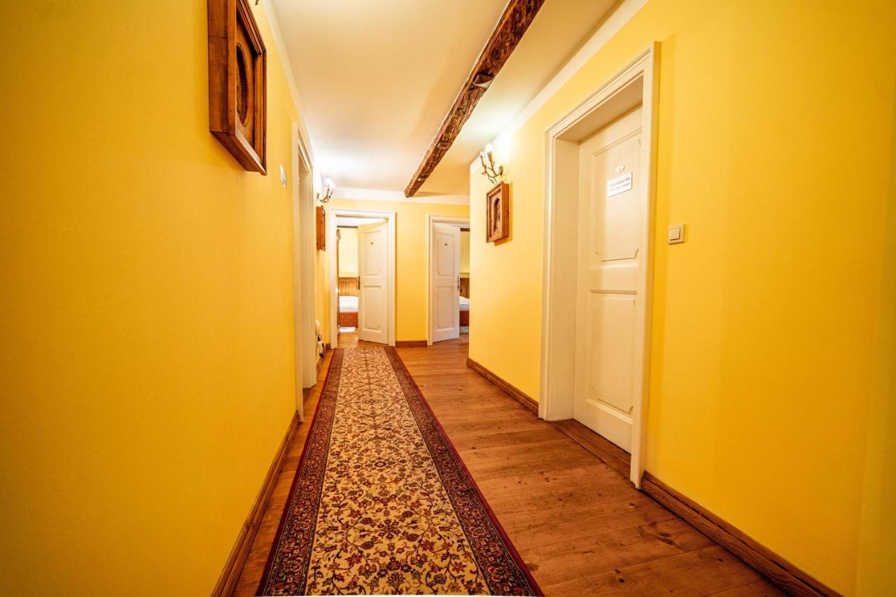Penzion Cosmopolitan Ii. Banska Stiavnica Exterior photo