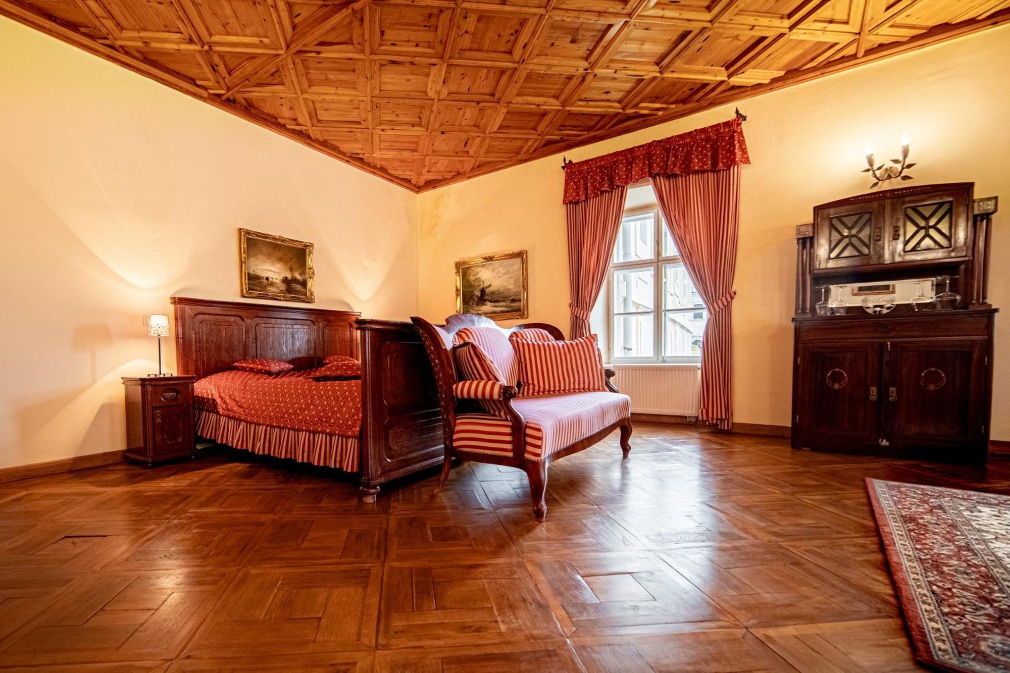 Penzion Cosmopolitan Ii. Banska Stiavnica Room photo