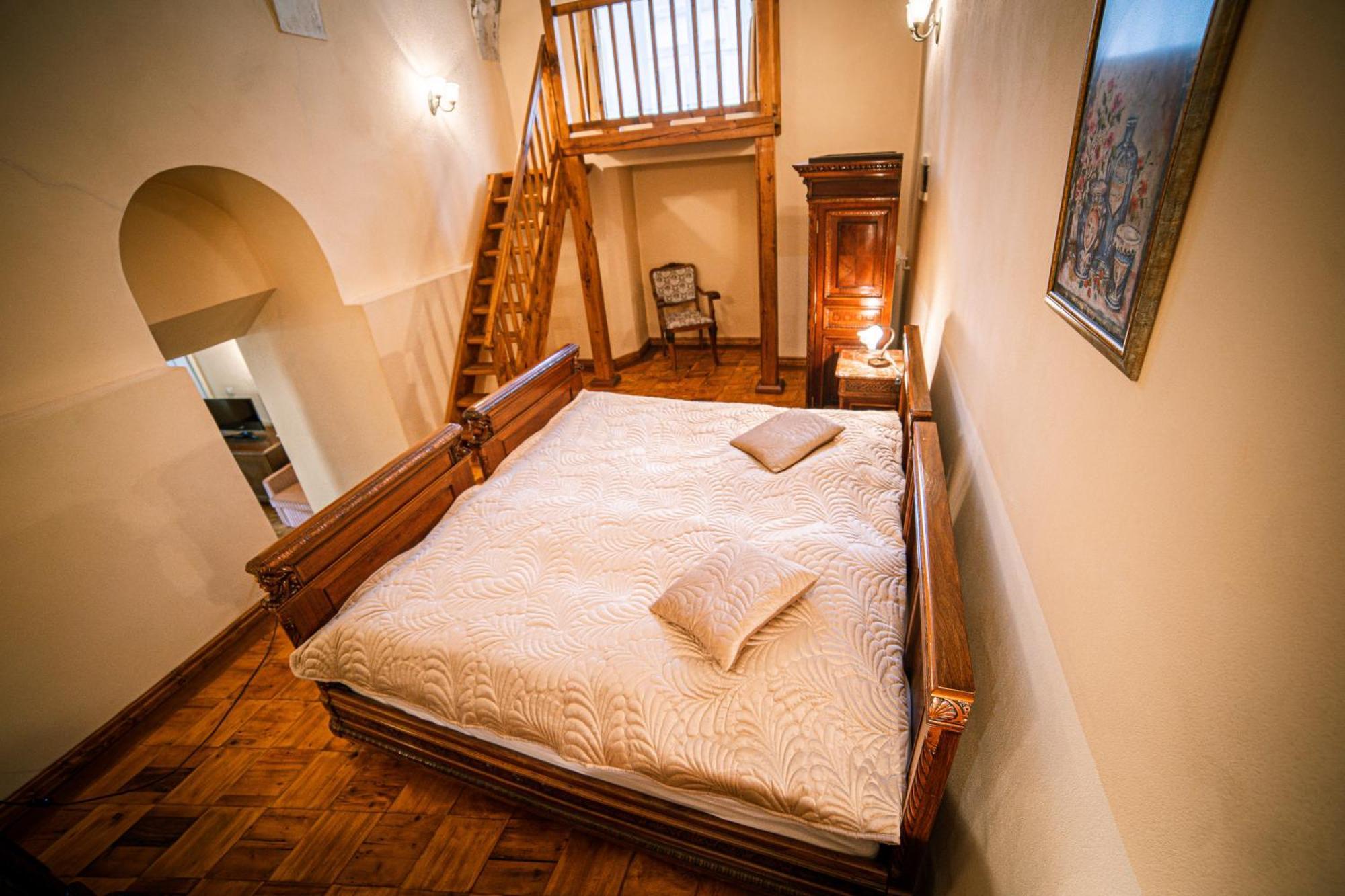 Penzion Cosmopolitan Ii. Banska Stiavnica Room photo