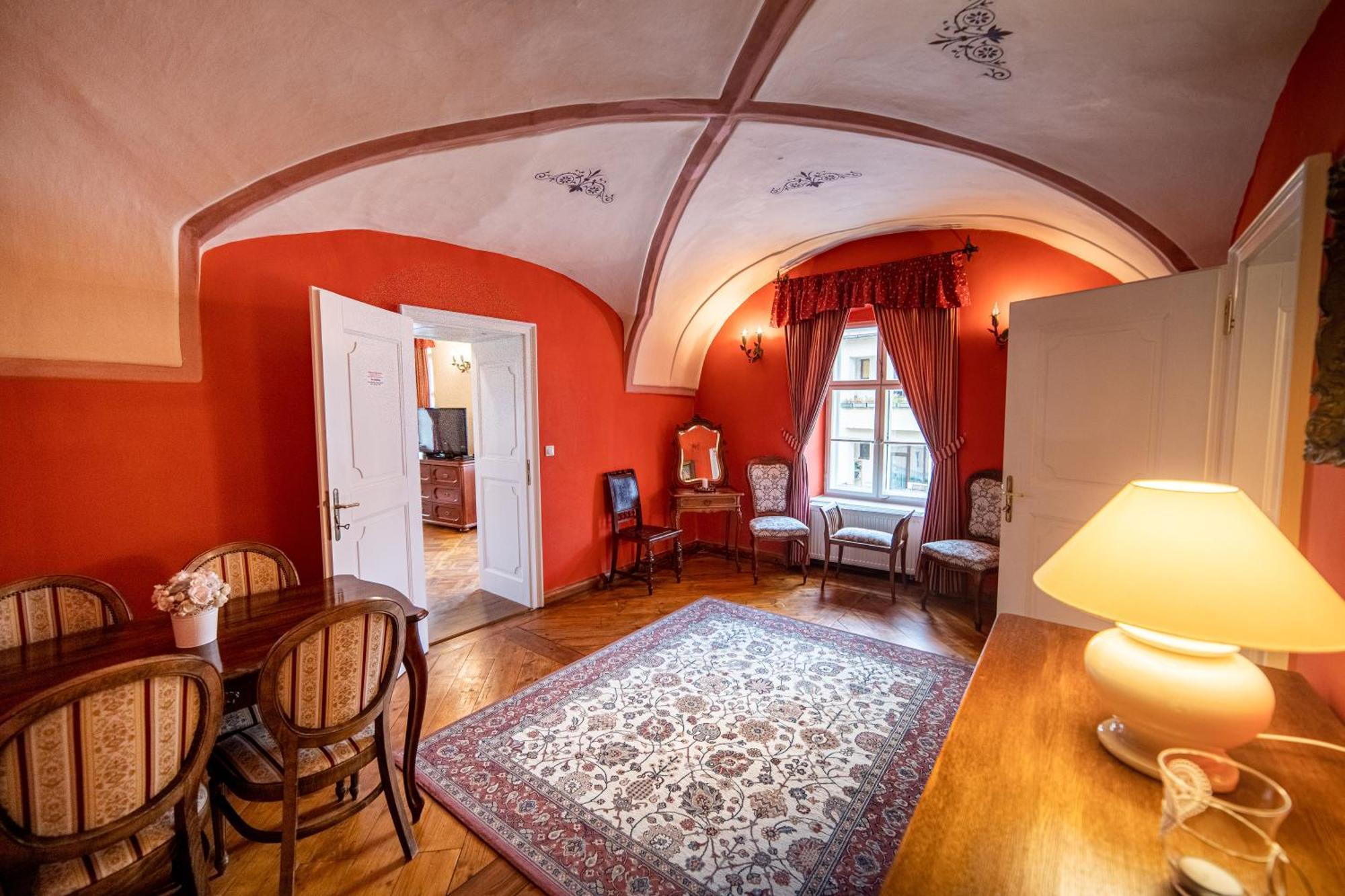 Penzion Cosmopolitan Ii. Banska Stiavnica Room photo